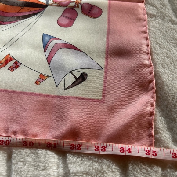 Authentic Hermes Scarf 100%silk  🧣 - Picture 8 of 16